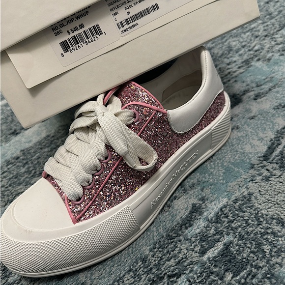 まさとや　Alexander McQueen Alexander McQueen Oversized Sneaker White Lust Red (553770